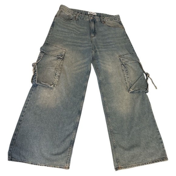 Blue Flare Wide Leg Jeans with Vintage Look - Picture 3 of 5